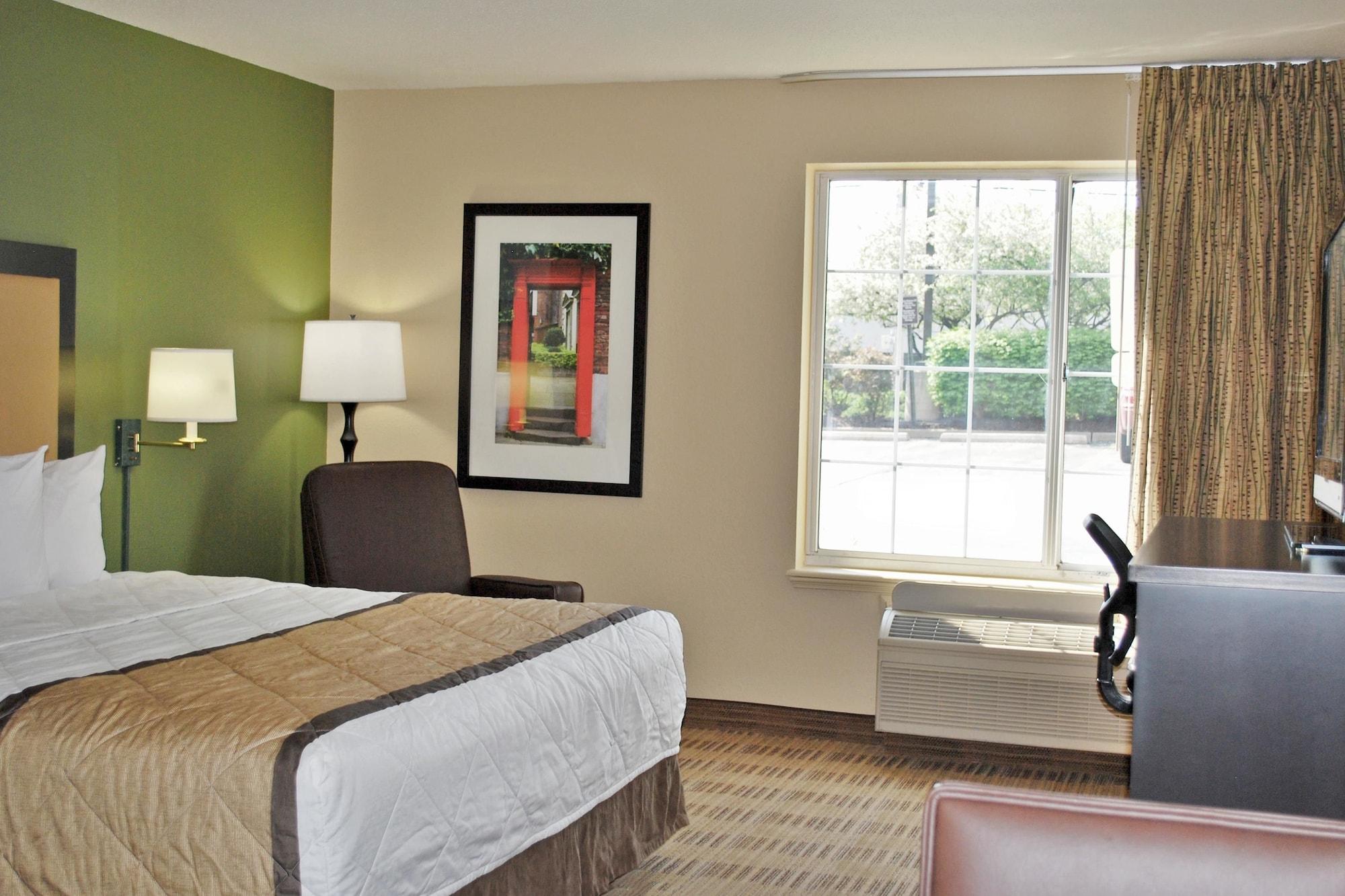 Extended Stay America Select Suites - Chicago - Naperville - East Екстериор снимка