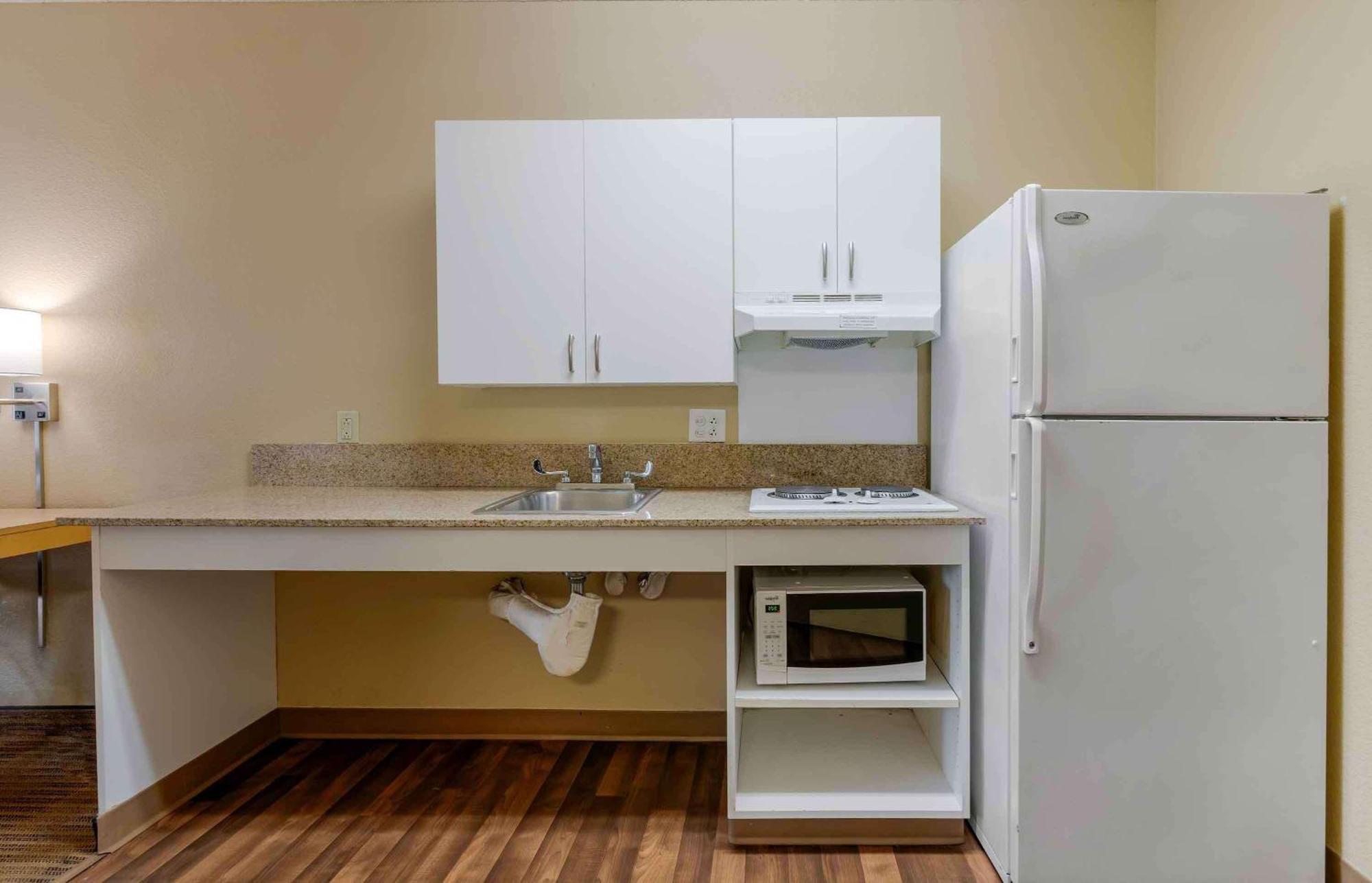 Extended Stay America Select Suites - Chicago - Naperville - East Екстериор снимка