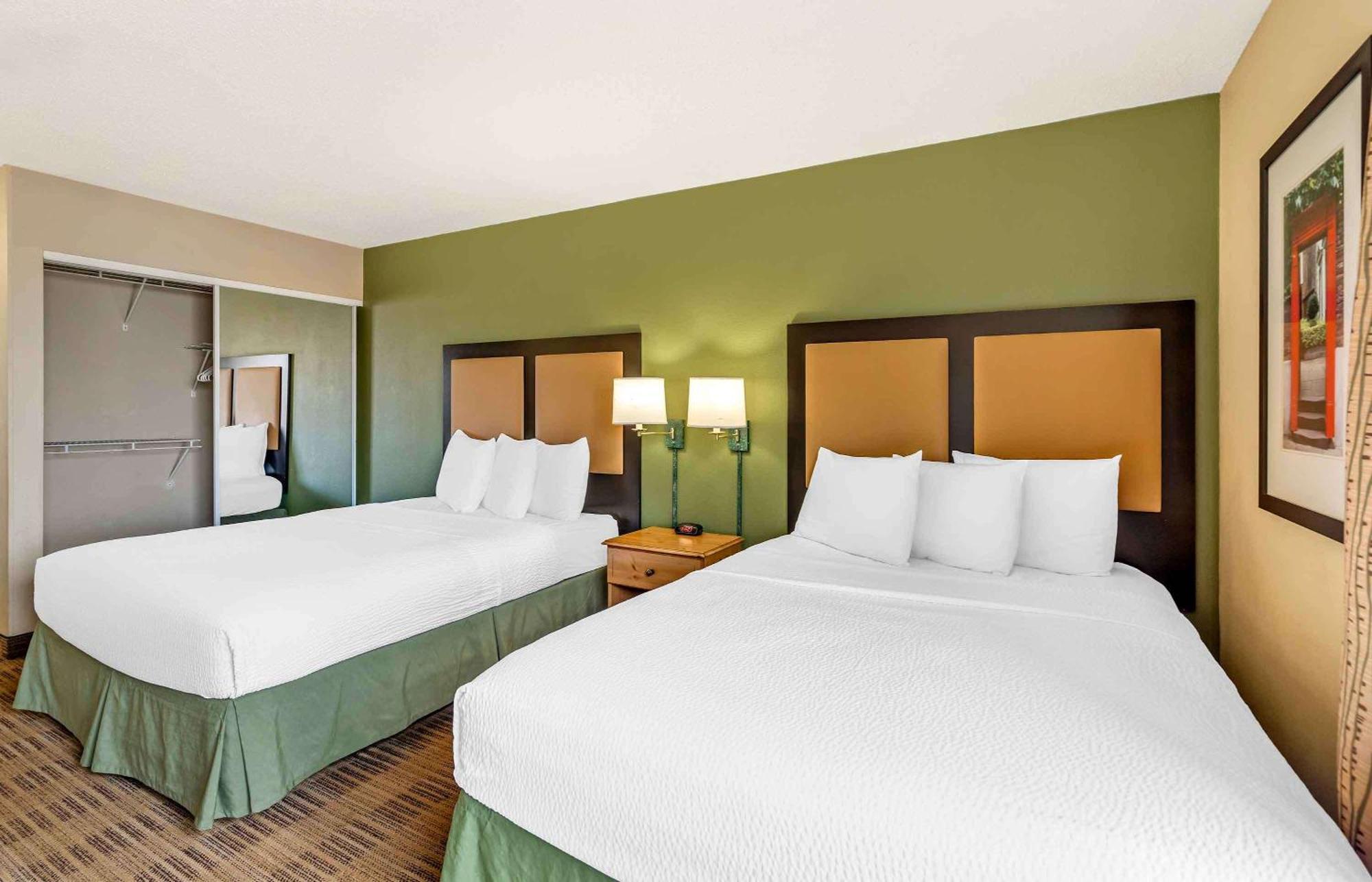 Extended Stay America Select Suites - Chicago - Naperville - East Екстериор снимка