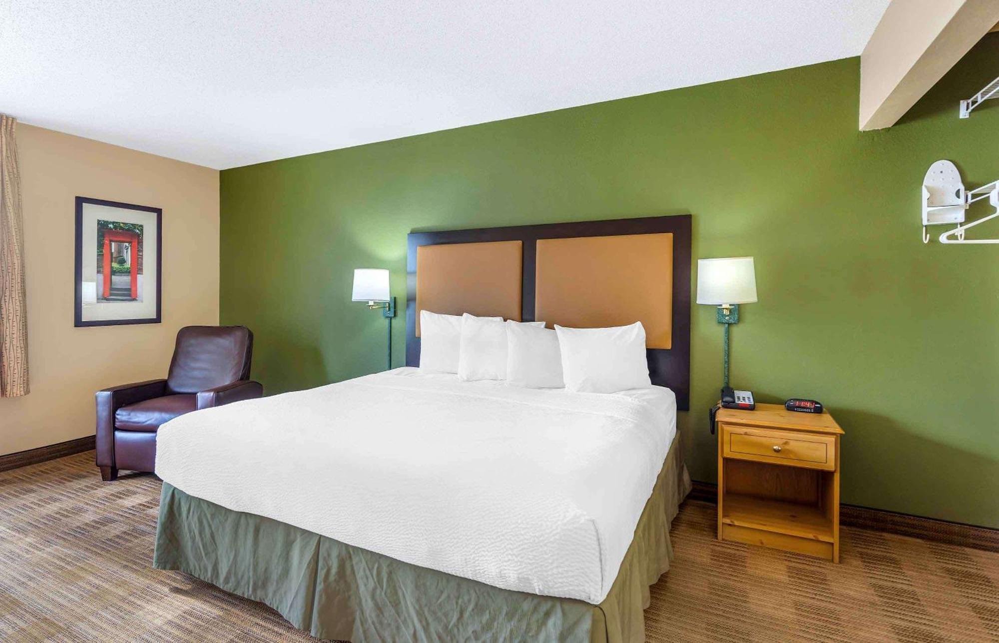 Extended Stay America Select Suites - Chicago - Naperville - East Екстериор снимка